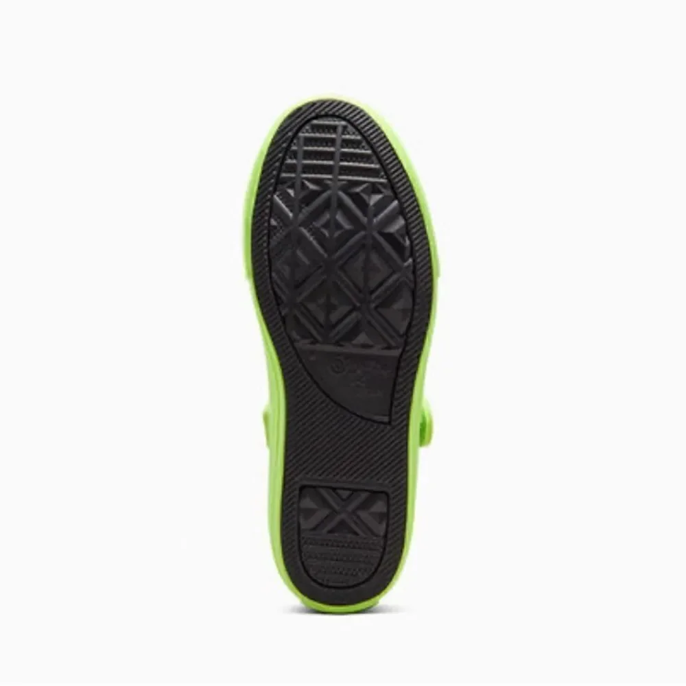 Converse pops play